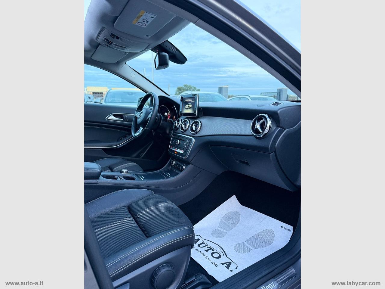 MERCEDES-BENZ GLA 200 d Automatic Sport
