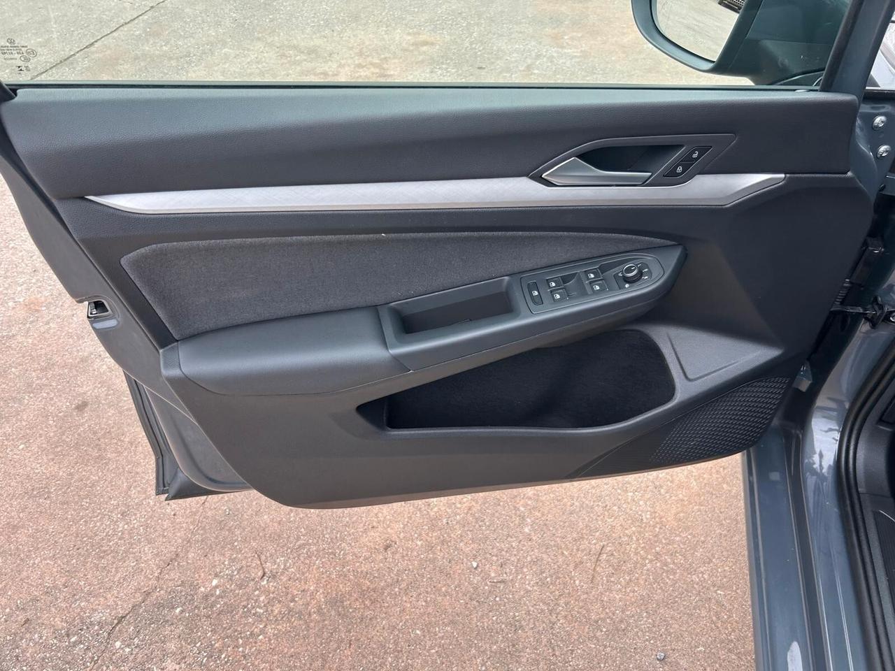 Volkswagen Golf VIII 2025 2.0 tdi Life 115cv PREZZO REALE