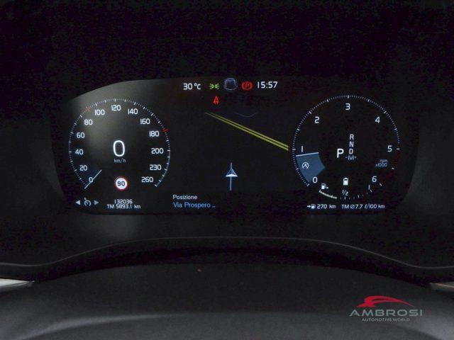 VOLVO XC60 B4 (d) AWD Geartronic Momentum Pro - AUTOCARRO N1