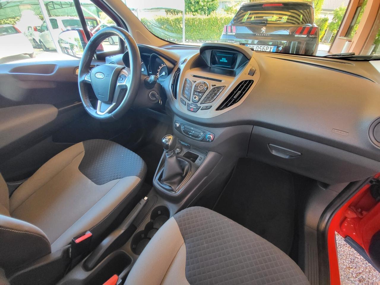 Ford Tourneo Courier 1.5 TDCI 75 CV Sport