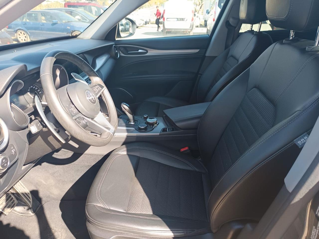 Alfa Romeo Stelvio 2019 - 2.2 Td 210 CV AT8 Q4 Lb automobili