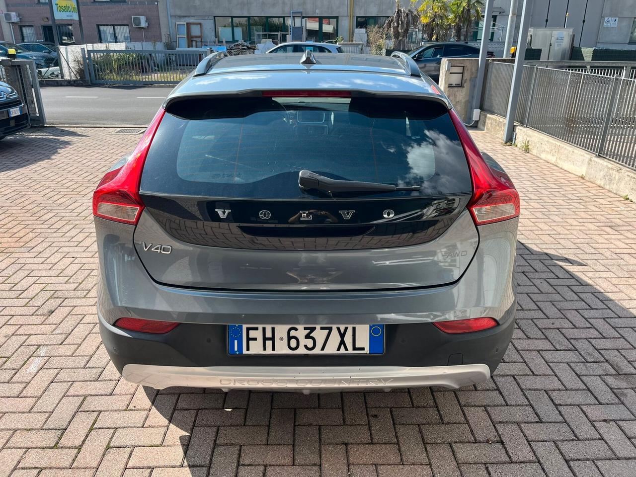 Volvo V40 Cross Country D2 Geartronic GANCIO DI TRAINO