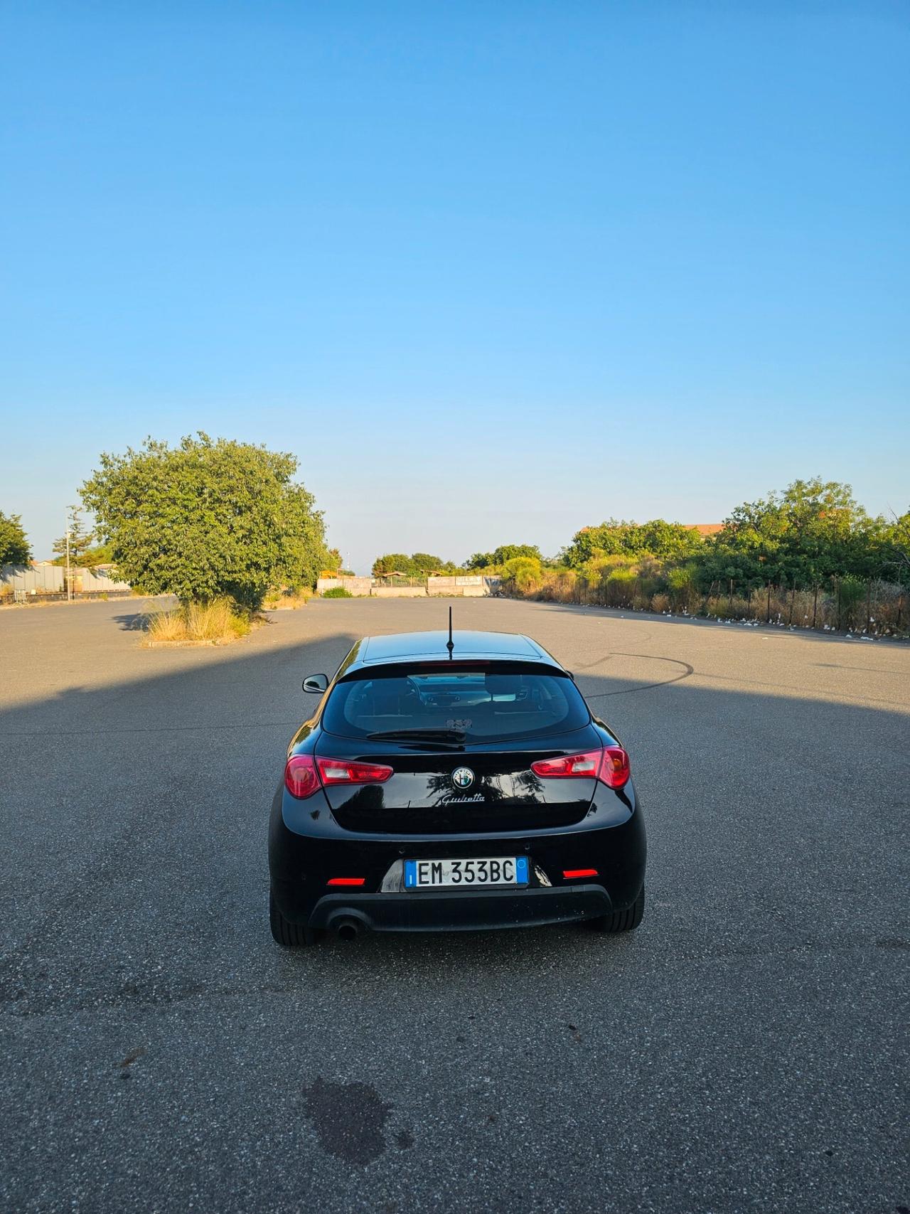 Alfa Romeo Giulietta 1.6 JTDm-2 105 CV Distinctive Block System