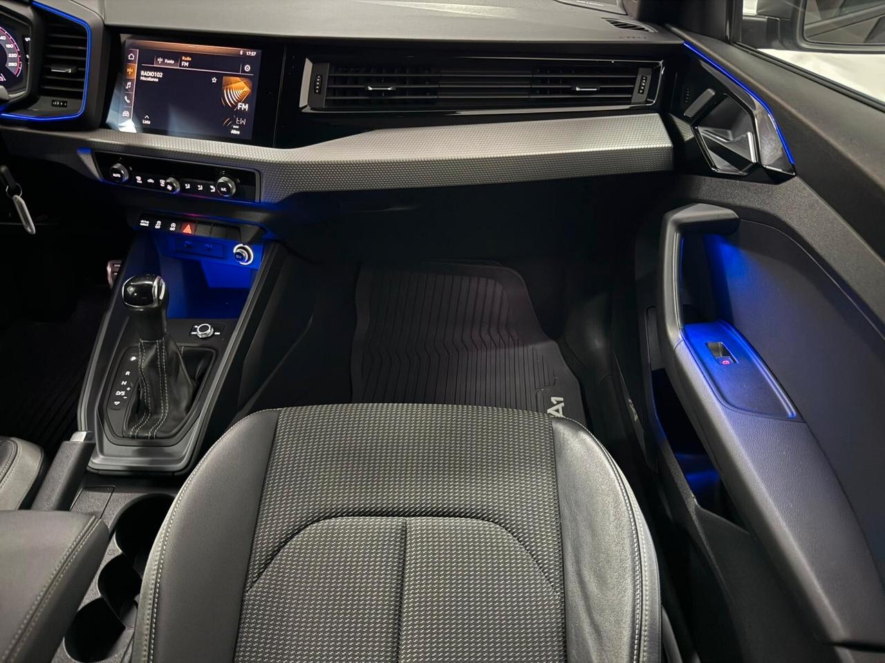 Audi A1 SPB 40 TFSI S tronic line edition