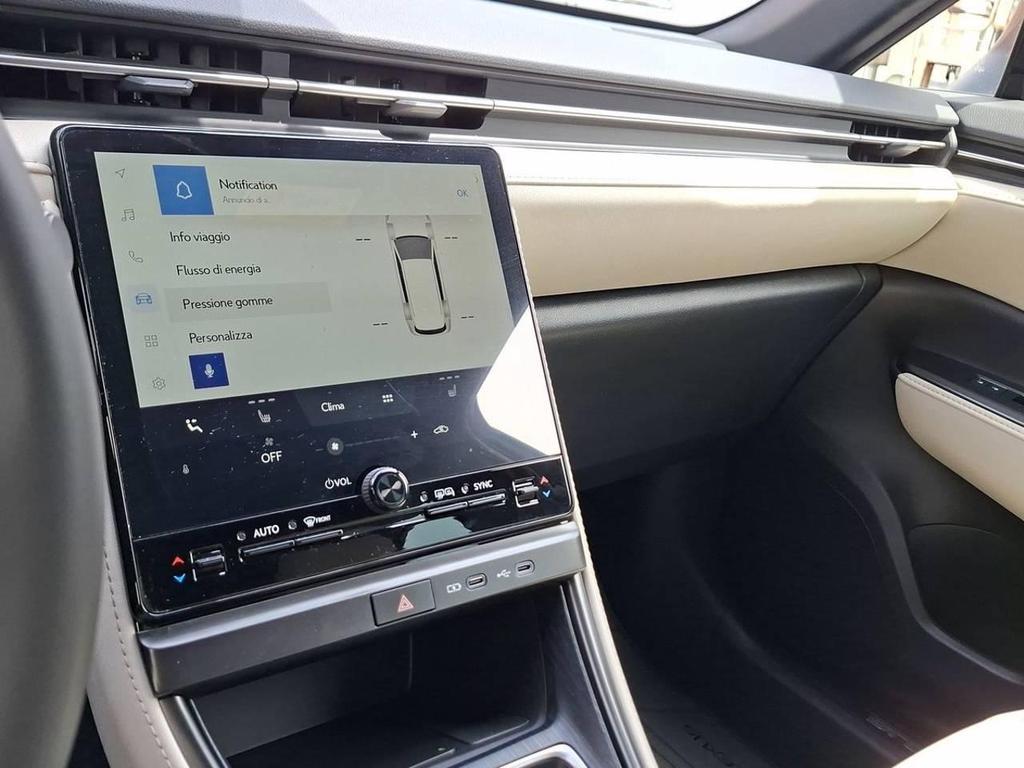 Lexus LBX 1.5 Hybrid Elegant 2WD