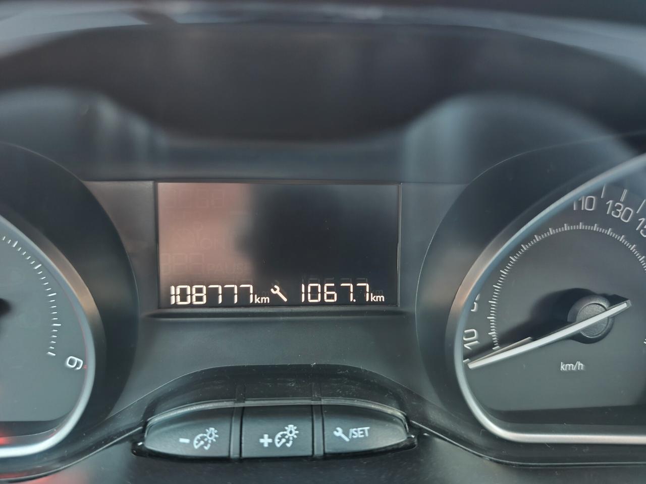 Peugeot 2008 1.6 BlueHDi EURO6