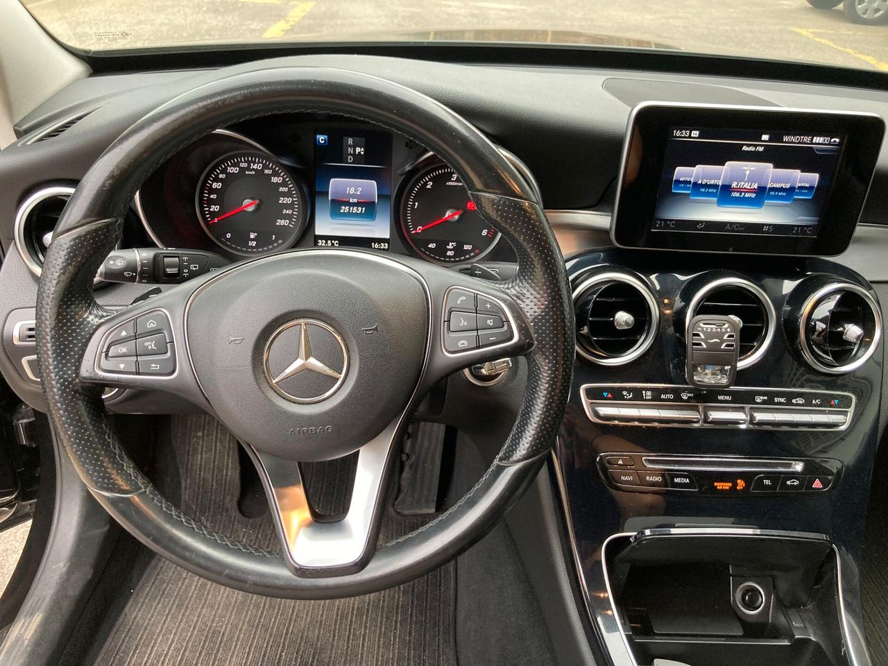 MERCEDES C220 D