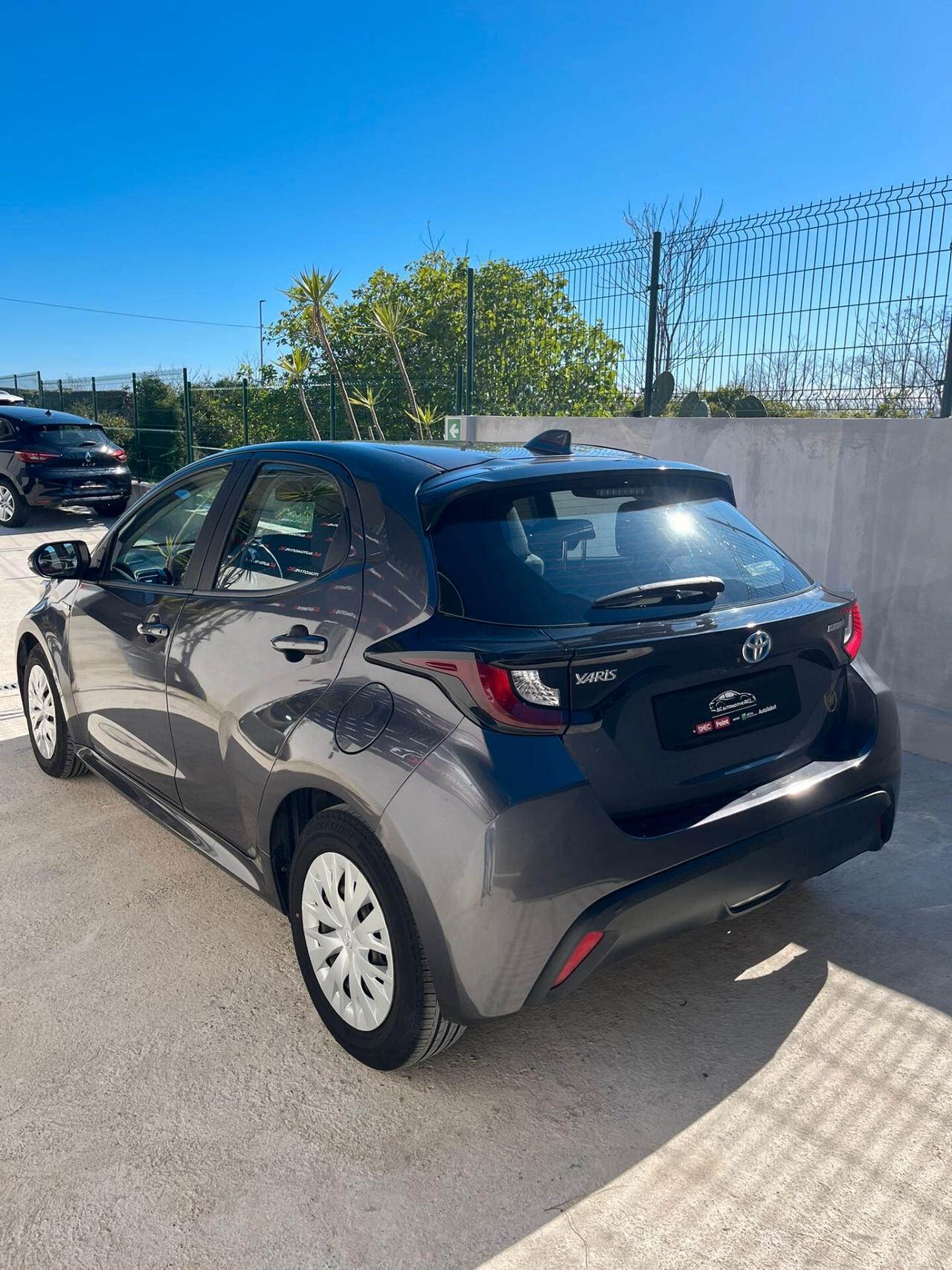 Toyota Yaris 1.5 Hybrid 5 porte Business