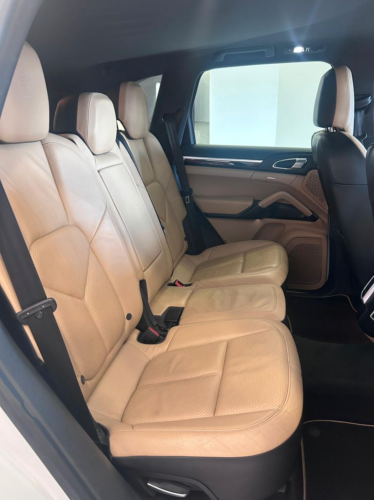 Porsche Cayenne 3.0 Diesel 245CV Platinum TETTO - 2014