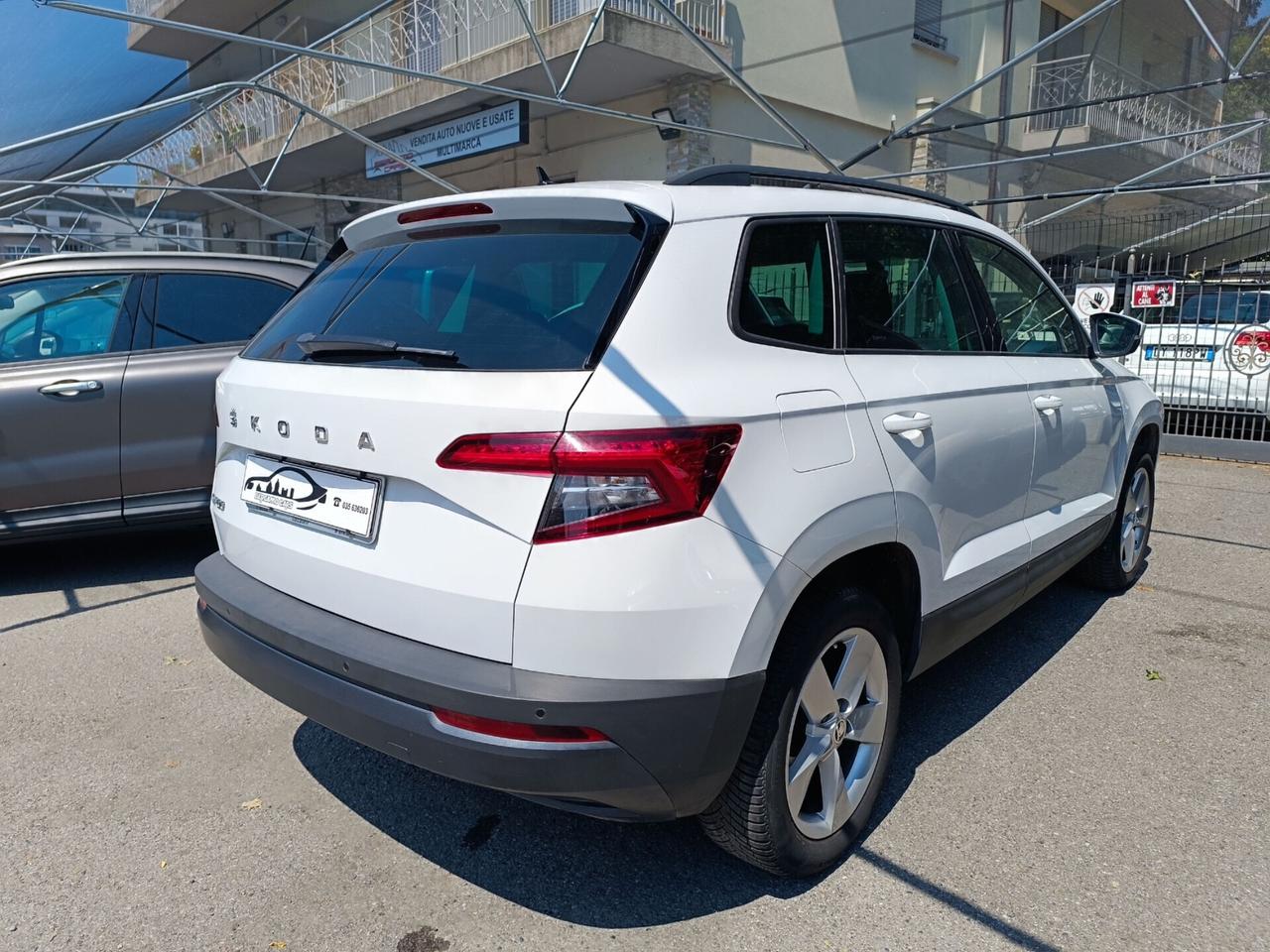 Skoda Karoq 1.6 TDI SCR DSG Executive NAVI, RETROCAMERA