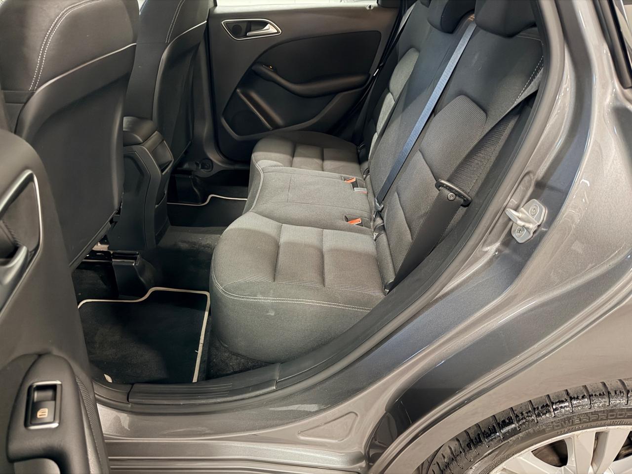 Mercedes-benz B 180 CDI BlueEFFICIENCY Executive