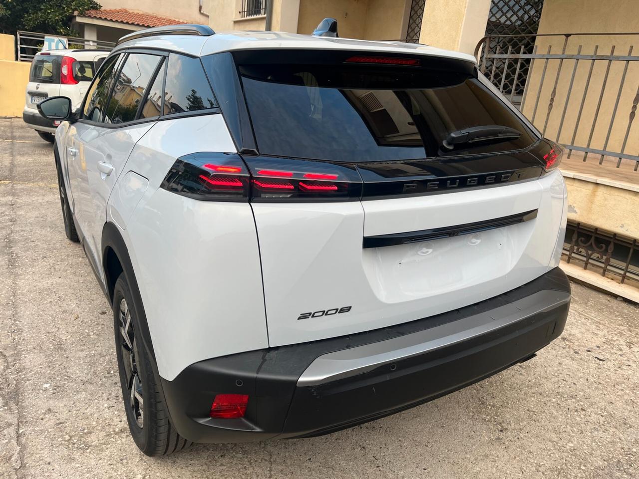Peugeot 2008 PureTech 100 S&S Allure