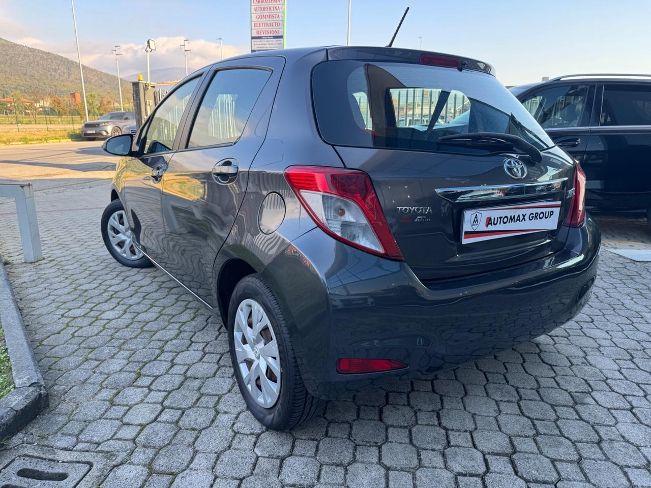 Toyota Yaris 1.0 5 porte Lounge