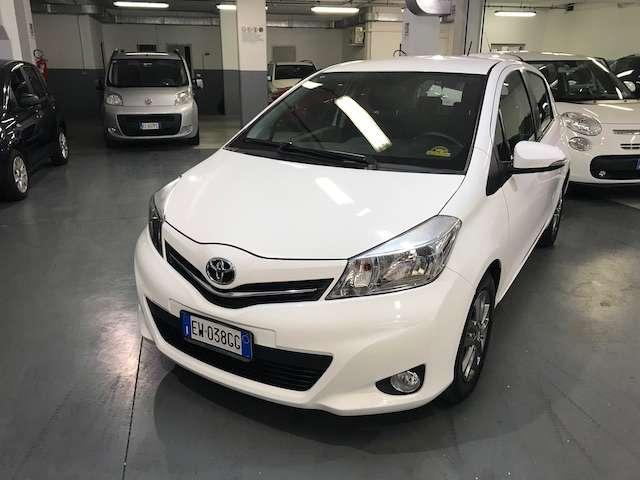 Toyota Yaris 5p 1.0 Lounge / POCHI KM / FULL OPTIONAL