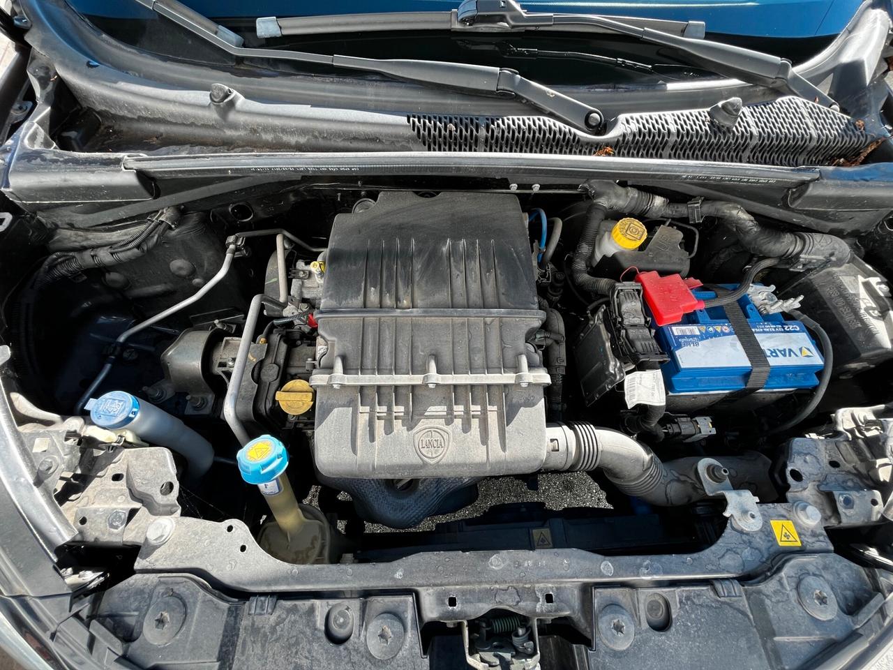 Lancia Ypsilon 1.2 69 CV 5 porte Gold