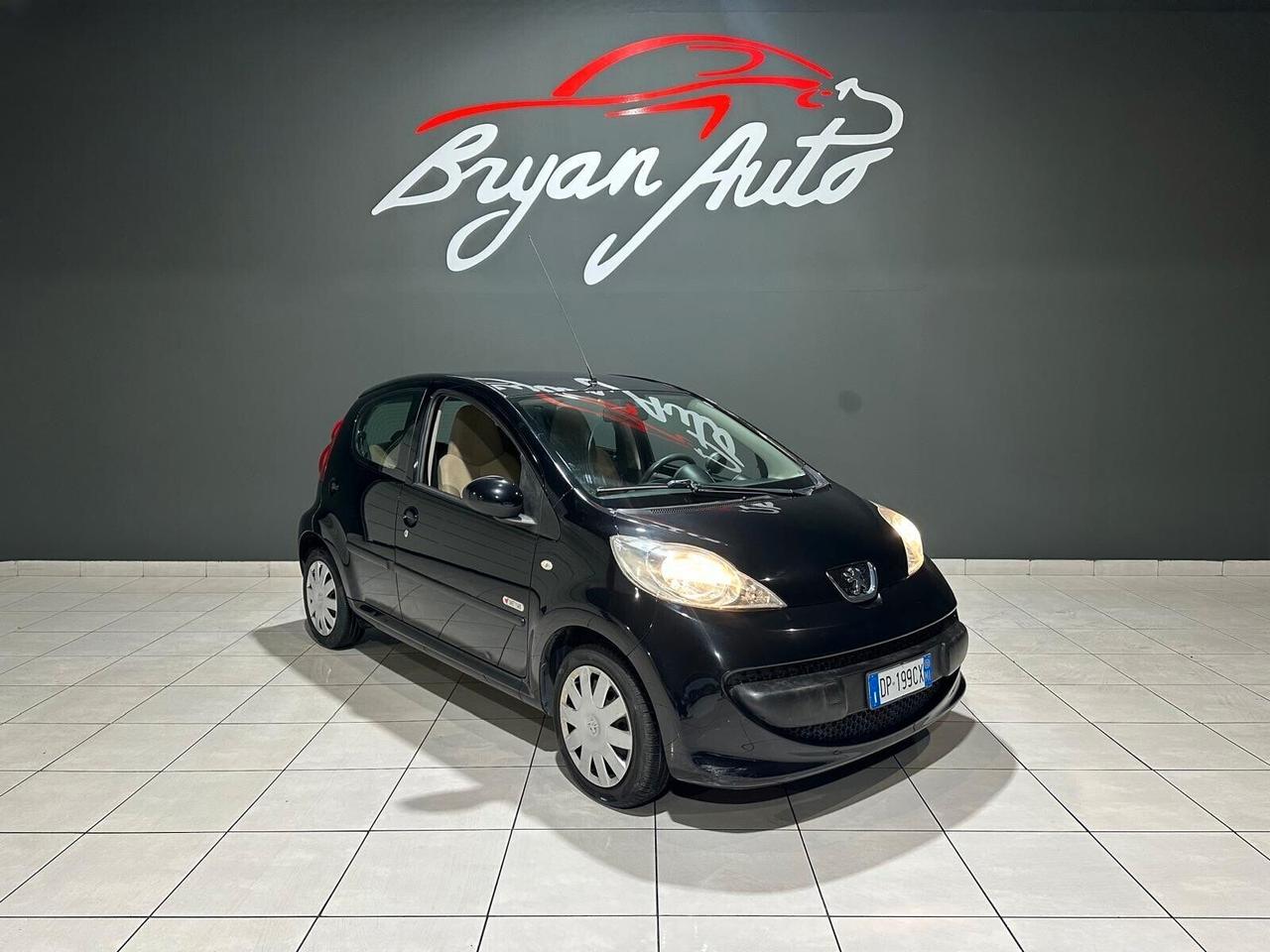 Peugeot 107 1.0 68CV 5p. Urban Move