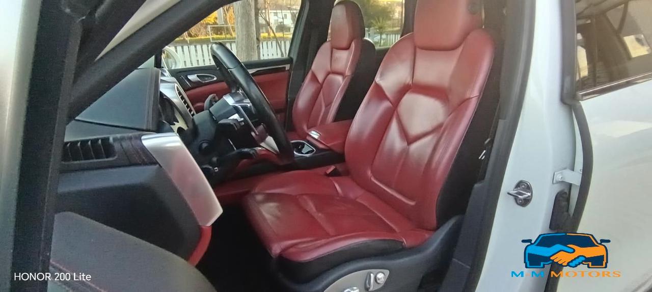 Porsche Cayenne 3.0 tiptronic
