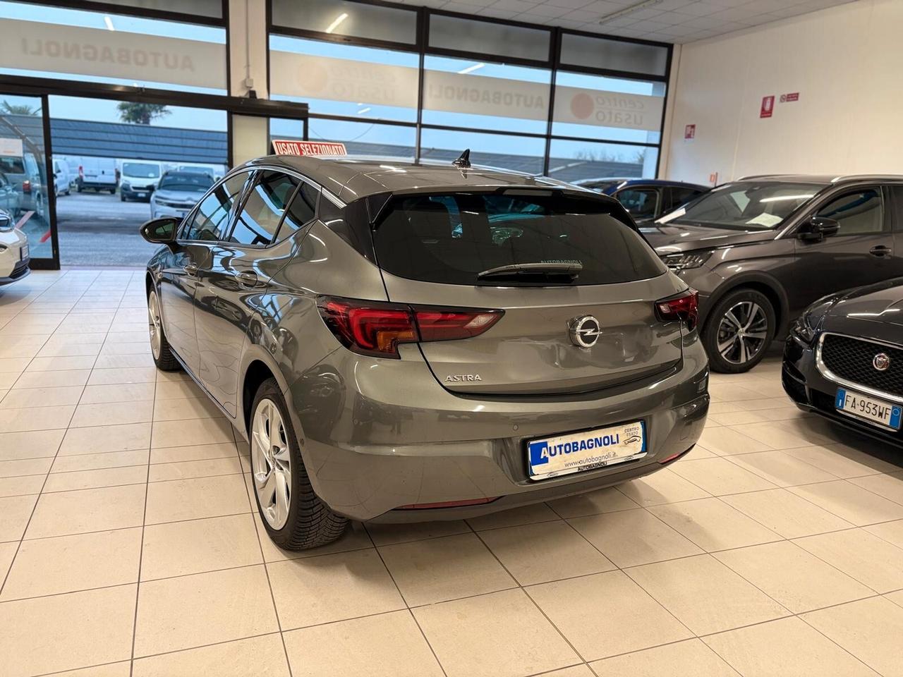 Opel Astra BUSINESS ELEGANCE 1.2 Turbo 130 CV 5 p. SPOTICAR