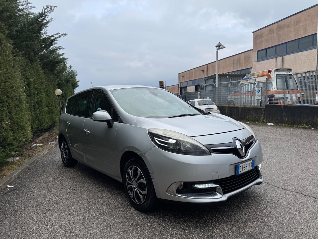 Renault Scenic Scénic 7 POSTI