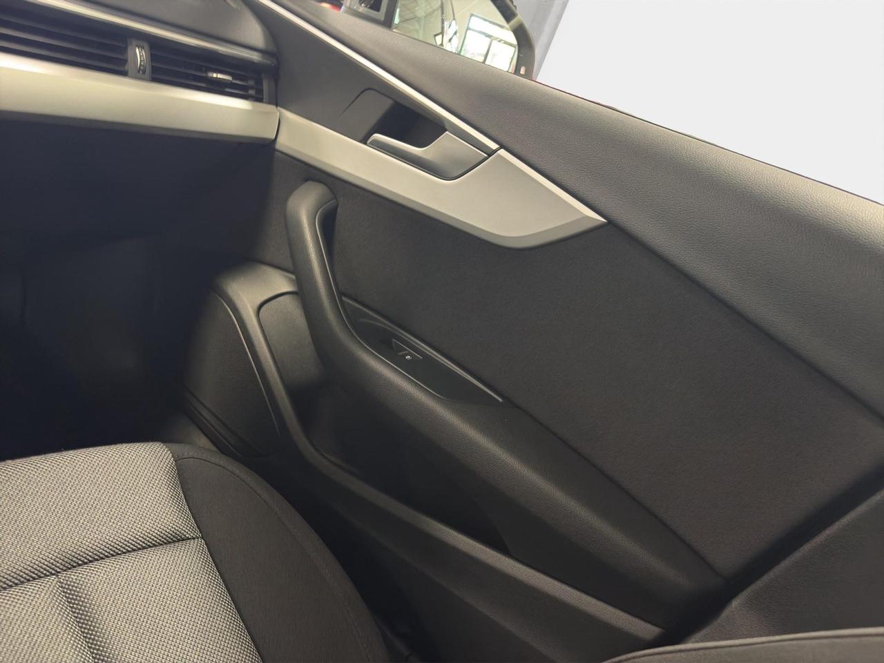 Audi A4 Avant 35 2.0 tdi Business 150cv s-tronic