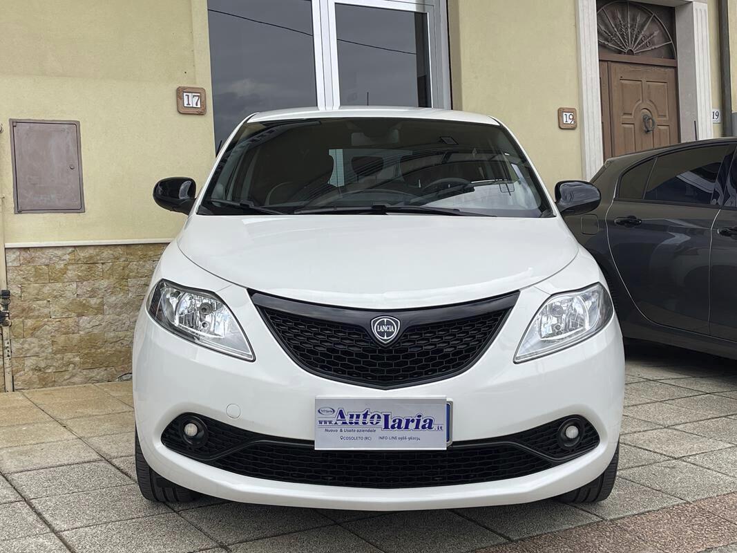 Lancia Ypsilon 1.2 69 CV Gold Plus Black and Noir - 70 Aziendale