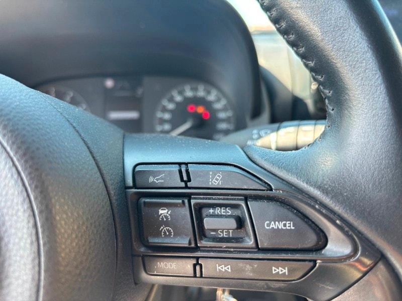 TOYOTA Yaris 4ª serie Yaris 1.0 5 porte Business