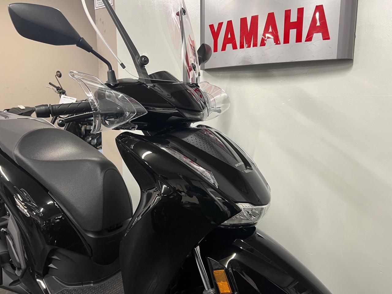 Honda SH 350 i