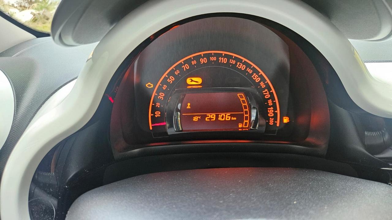 Renault Twingo SCe Lovely