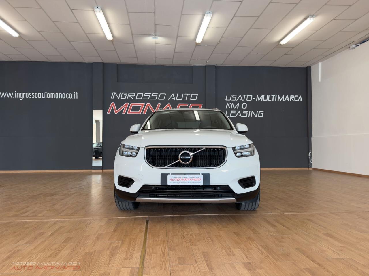 Volvo XC40 D4 4WD Geartronic Momentum 2019