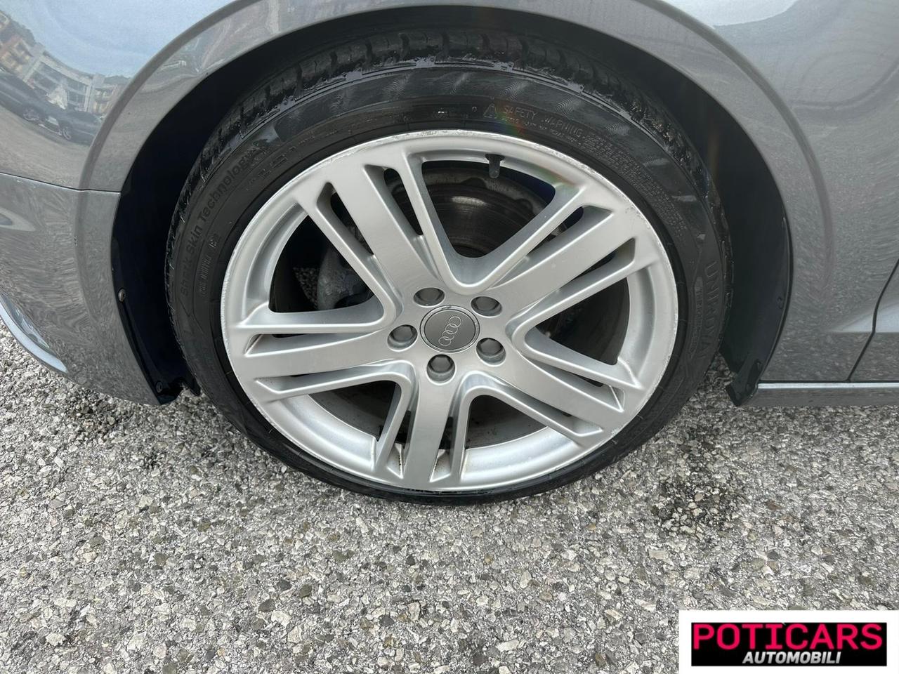 Audi A3 Sedan 1.6 TDI clean diesel S tronic Attraction