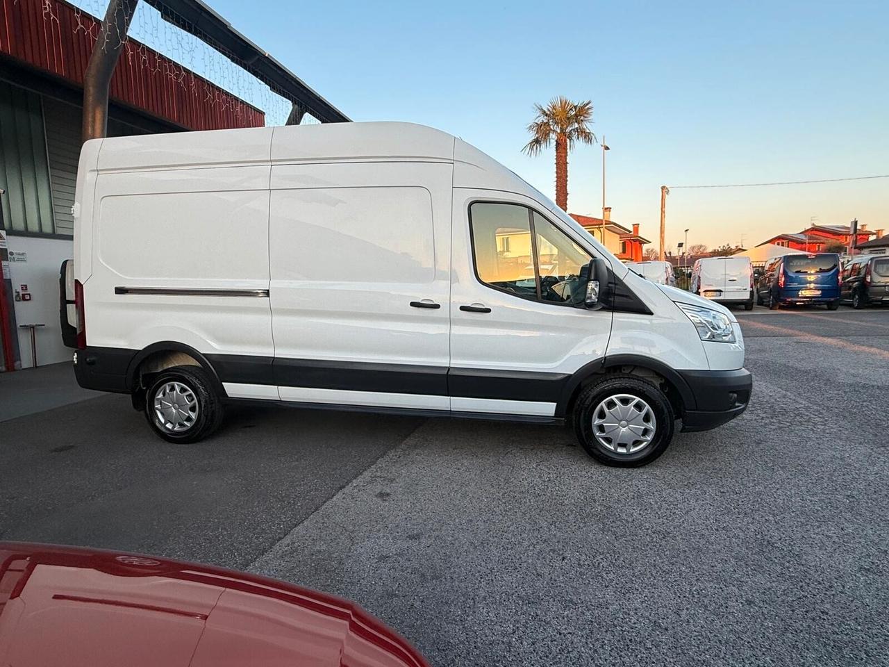 Furgone FORD Transit 330 2.0TDCi Eco Blue Trend Passo medio, Tetto alto