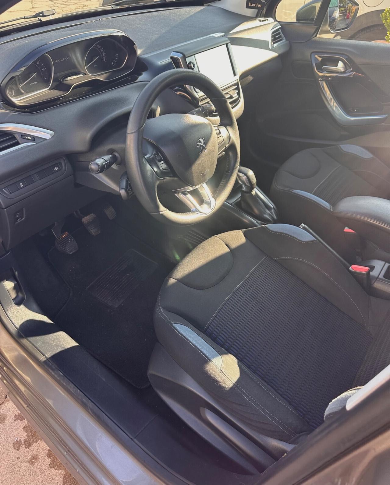 Peugeot 208 1.2 VTi 82 CV 5 porte Allure