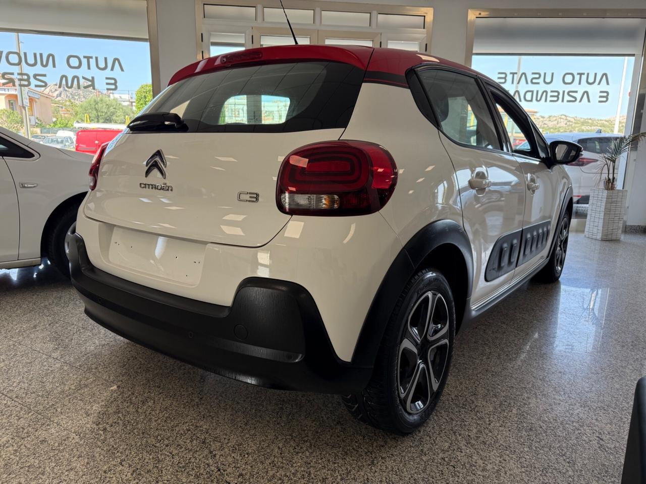 OFFERTA A TEMPO!!! Citroen C3 PureTech 82 Shine FULL