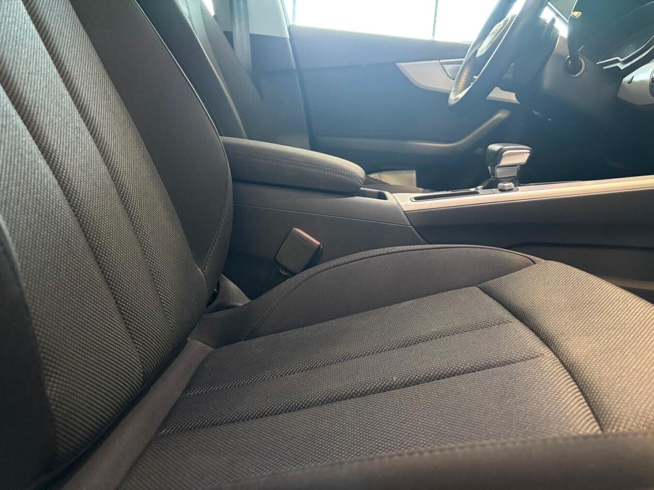 Audi A4 AVANT BUSINESS 30 2.0 TDI S tronic