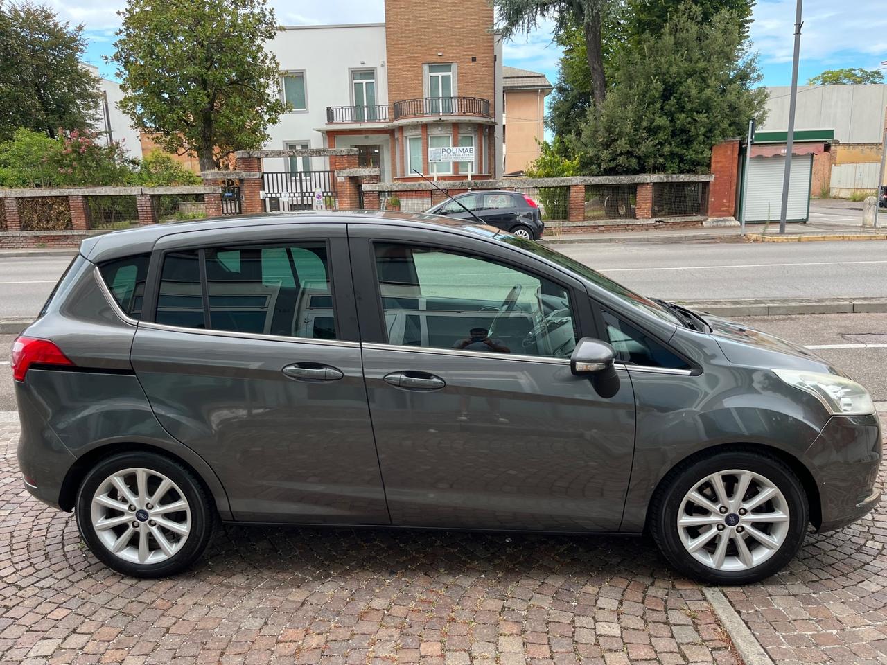 Ford B-max 1.4 90 cv GPL Titanium X