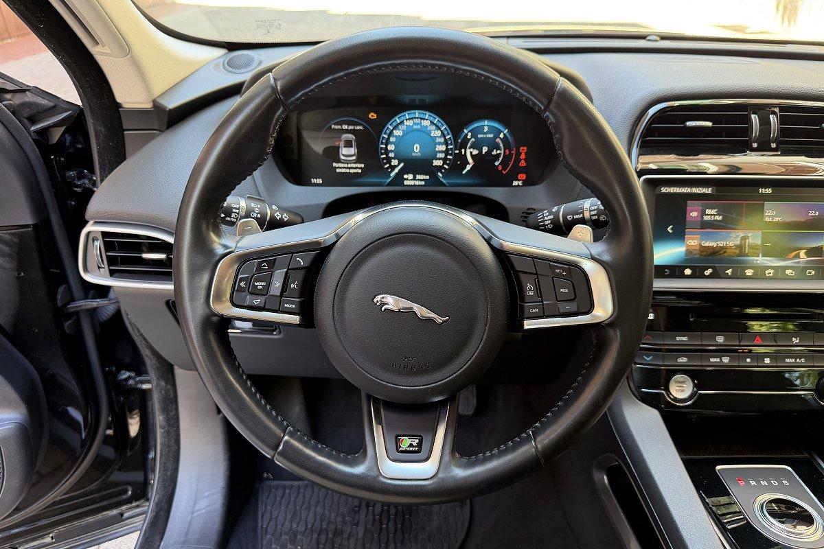 JAGUAR F-Pace 2.0 D 180 CV AWD aut. R-Sport