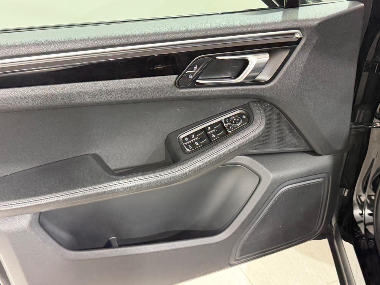 Porsche Macan 2.0 265CV