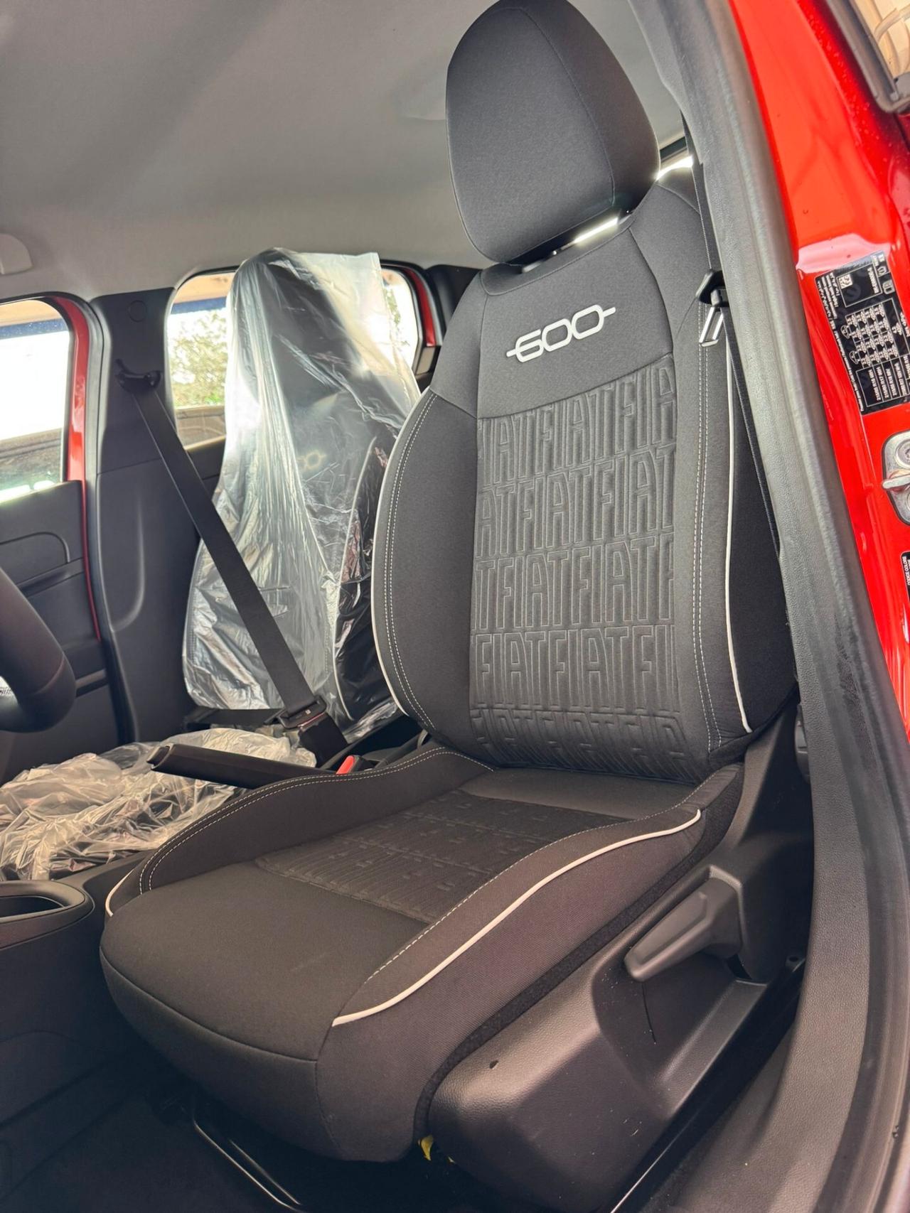 Fiat 600 Hybrid 110 CV DCT MHEV Business