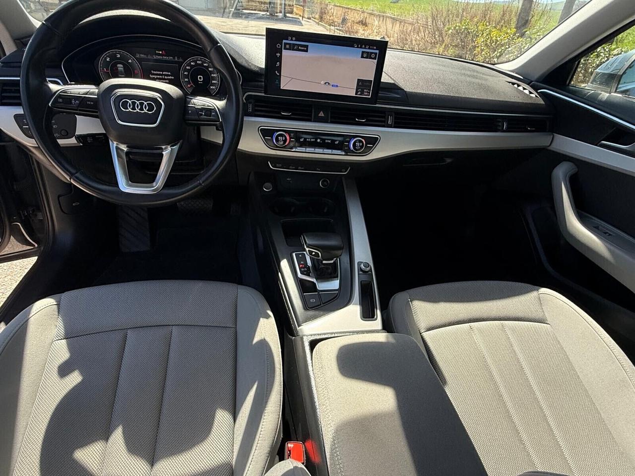 Audi A4 30 TDI/136 CV S tronic Business Advanced