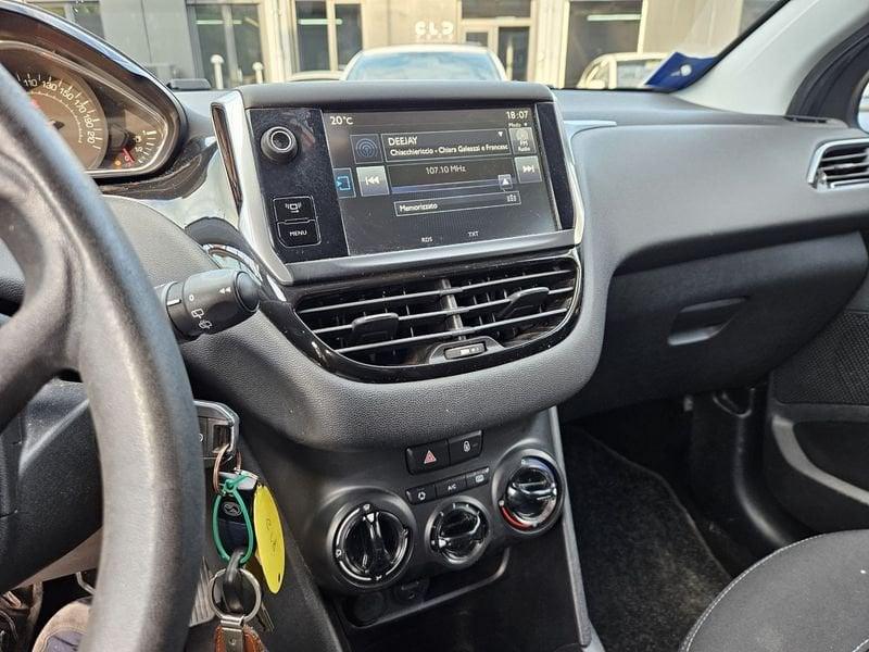 Peugeot 208 1.2 PureTech 82cv Allure