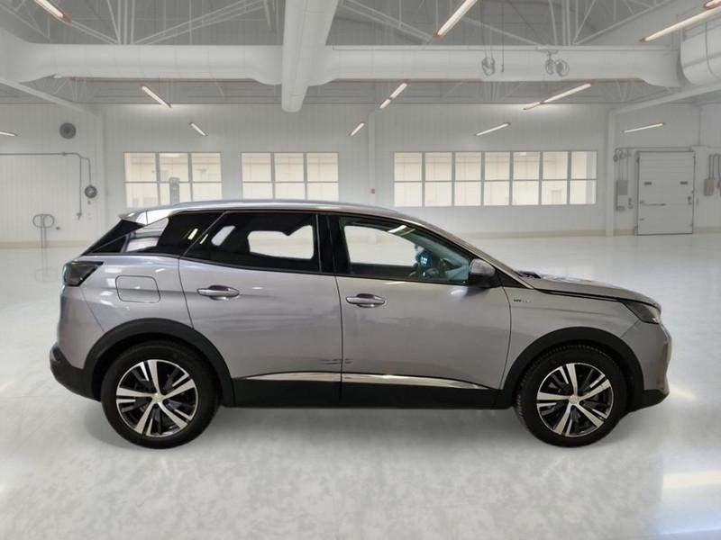 PEUGEOT 3008 HYBRID 181 E-EAT8 ALLURE SUV