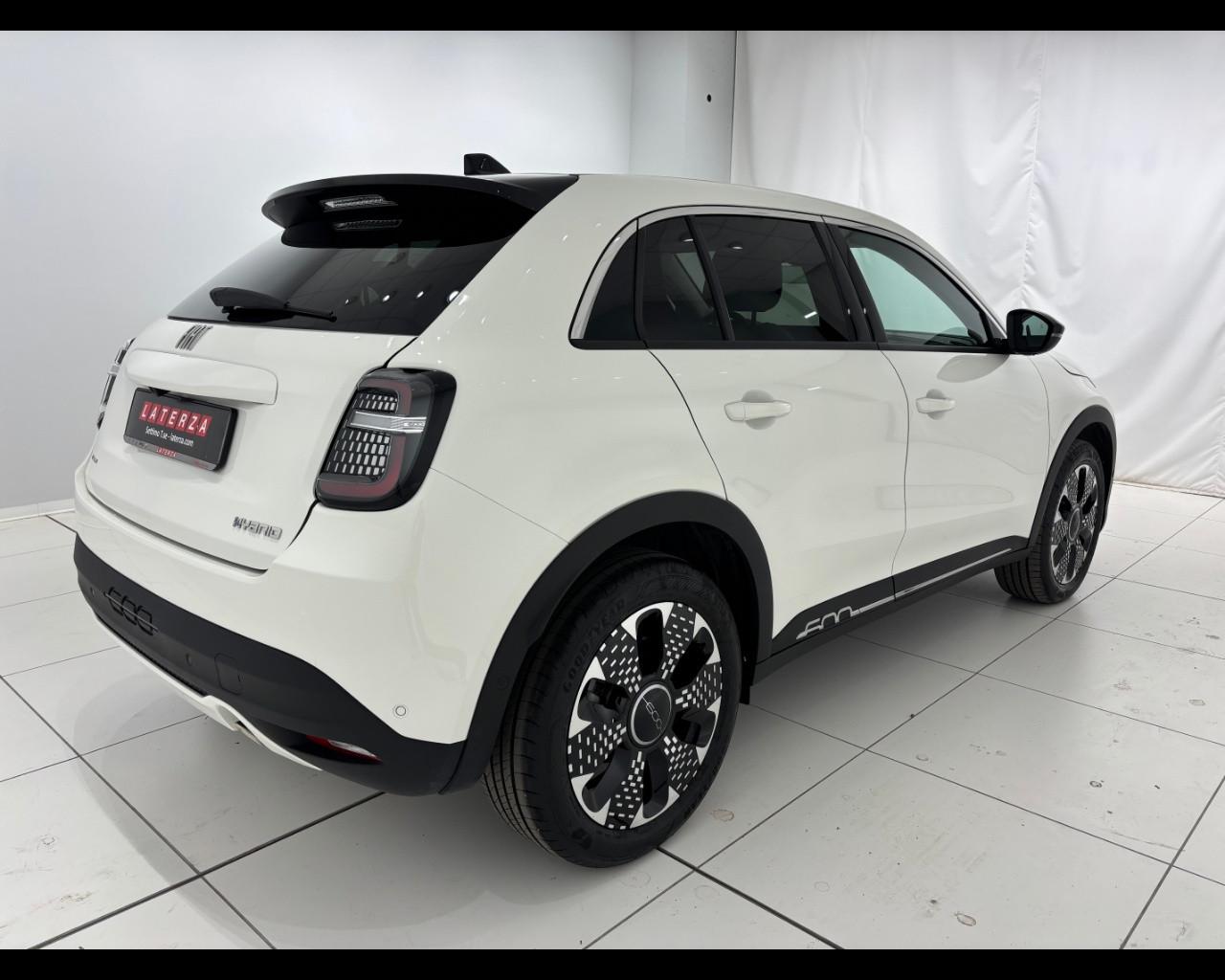 FIAT 600 1.2 hybrid La Prima 110cv auto