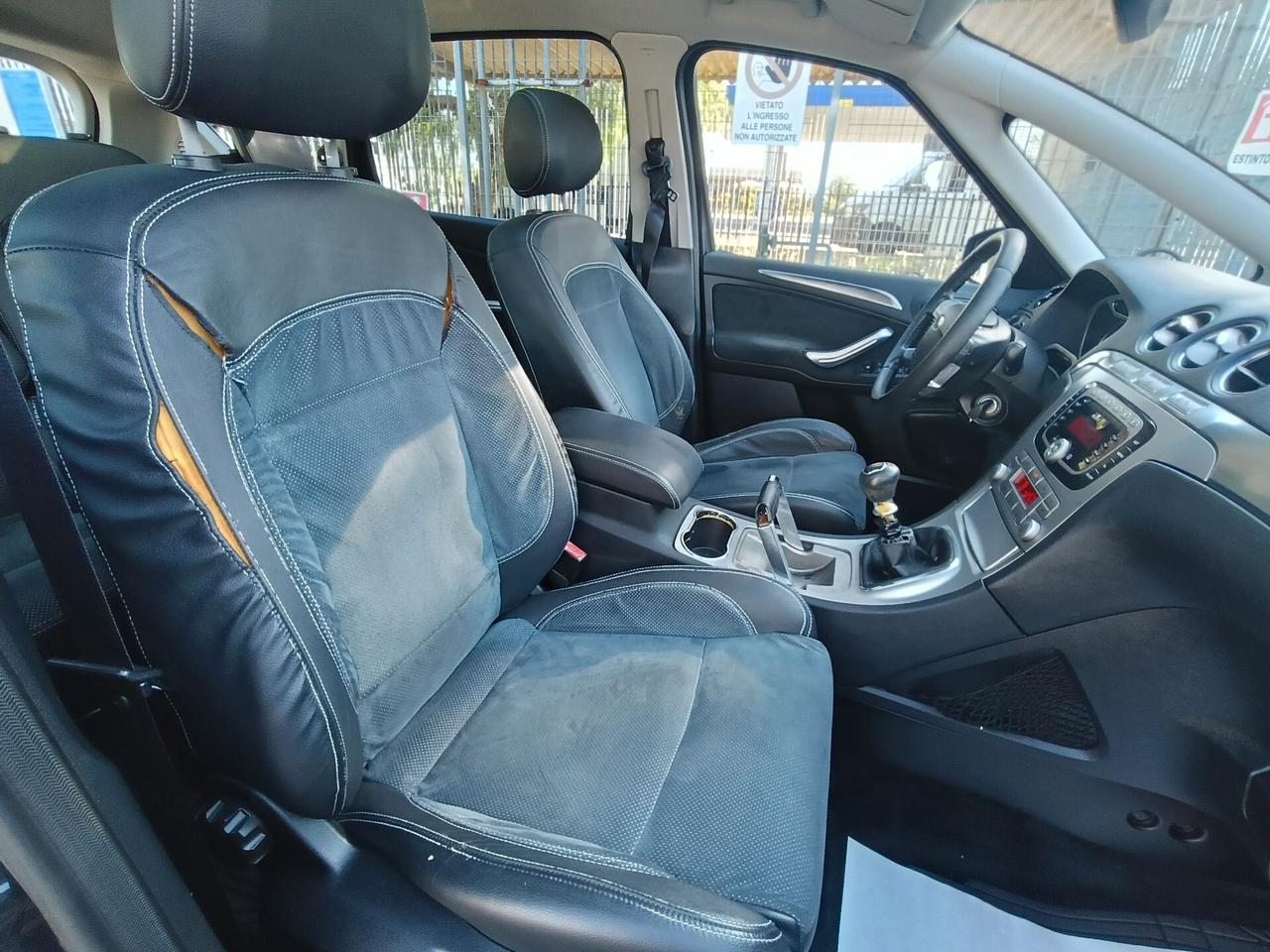 Ford S-Max 2.0 TDCi 140CV Titanium