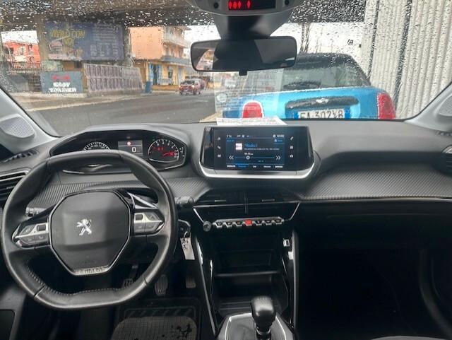 PEUGEOT 208 1,2 2023
