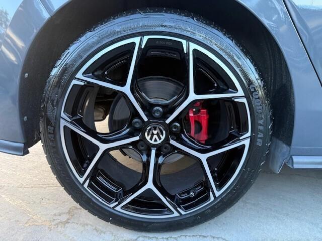 Volkswagen Golf 2.0 TDI GTD DSG 200CV