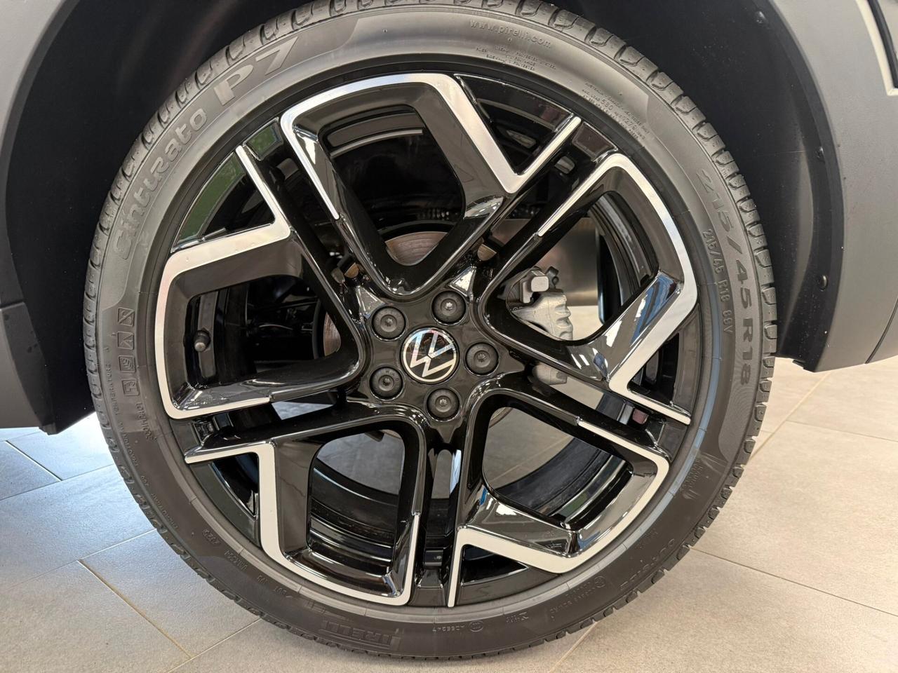 VOLKSWAGEN T-CROSS 1,0 TSI 115 CV R-LINE MY26 MAN 5P