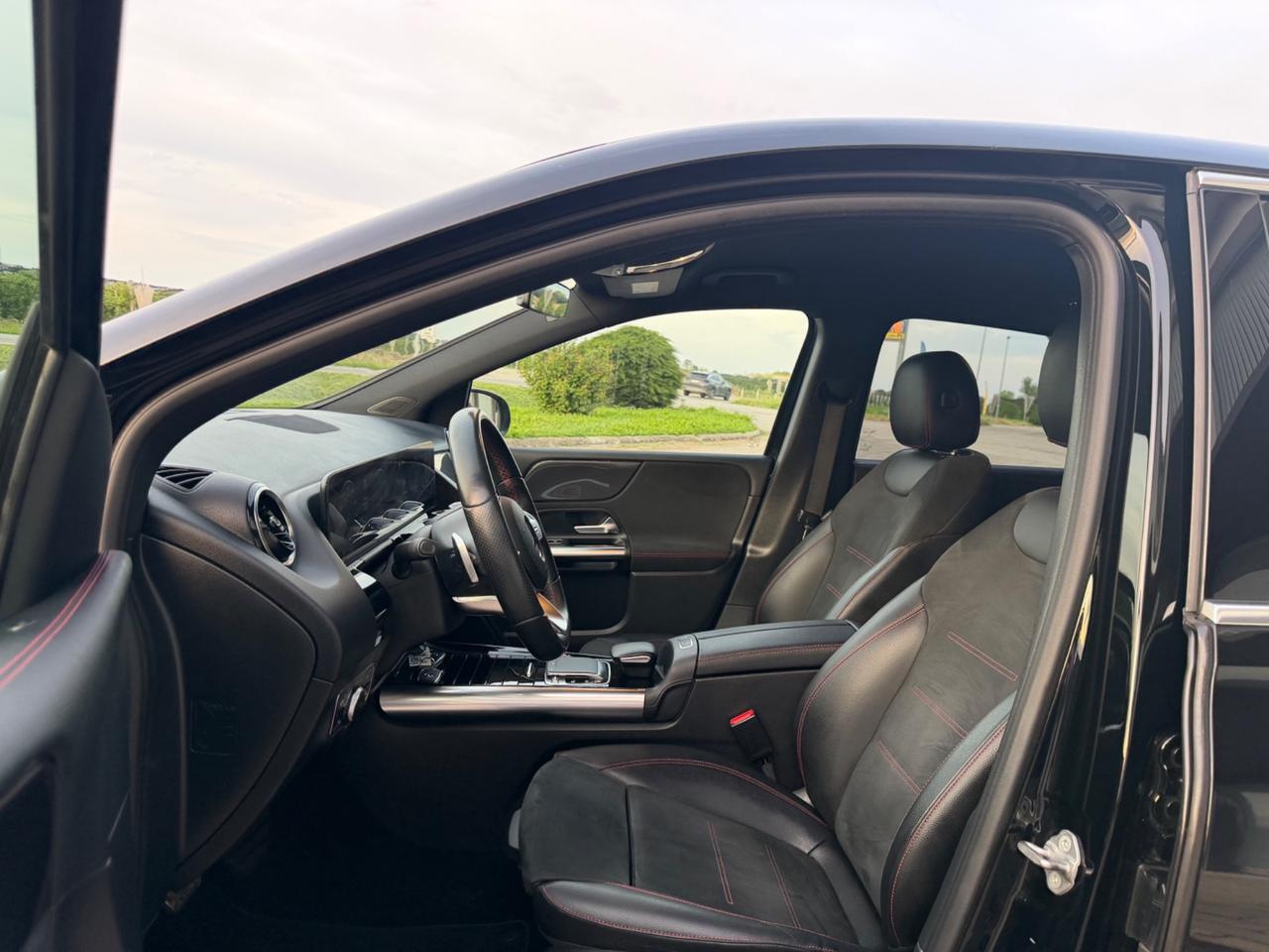 Mercedes-benz B 180D Premium AMG Unico proprietario