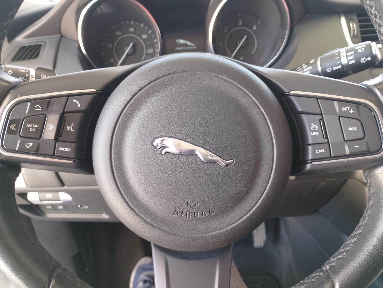 Jaguar E-Pace 2.0D 180 CV AWD aut. S 4X4