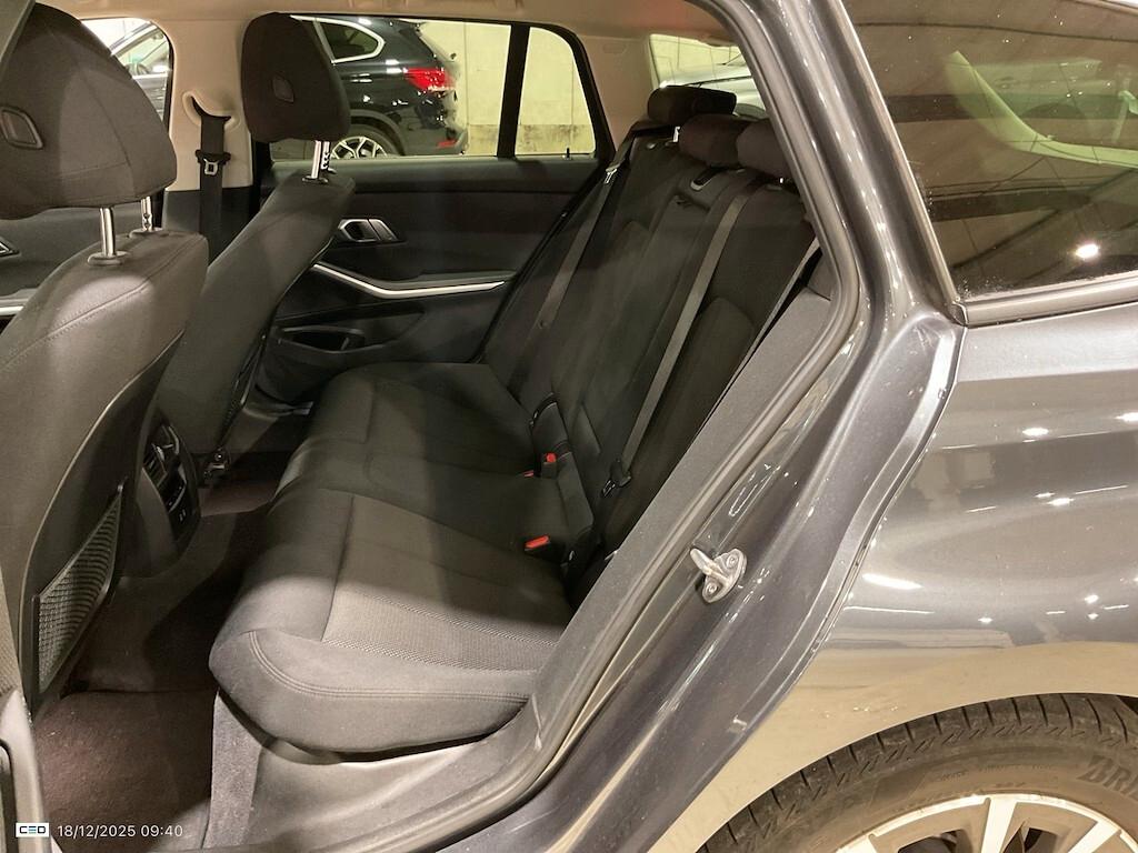 BMW 316D TOURING 122CV STEPTRONIC 48V BUSINESS ADVANTAGE ( FARI LED - BMW DIGITAL COCKPIT - NAVI - CLIMA TRIZONA - PDC - CERCHI 17 )