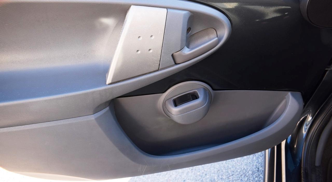 Toyota Aygo 1.0 68cv 5p